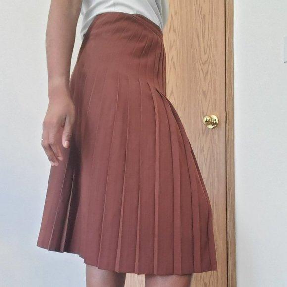VINTAGE | Brown Academia Midi Pleated High Rise 100% Wool Skirt (Size 8) - Picture 12 of 13